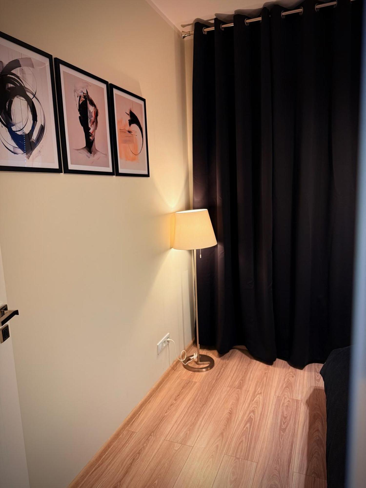 Airport67 Appartement Warschau Buitenkant foto